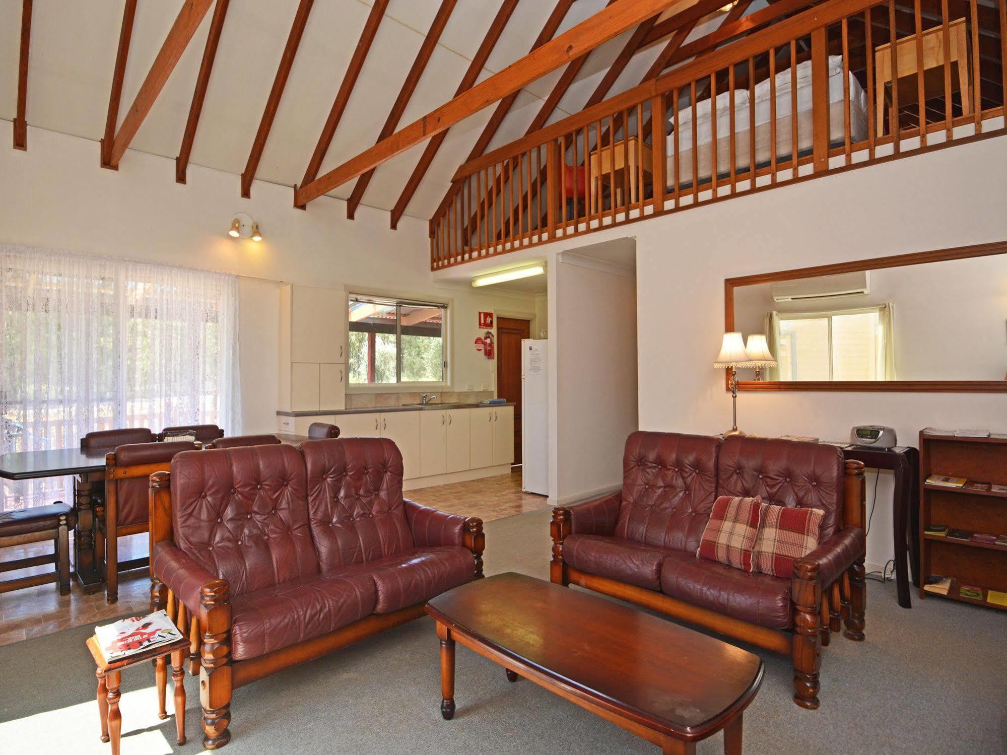 Madigan Wine Country Cottages Ловдейл Екстериор снимка
